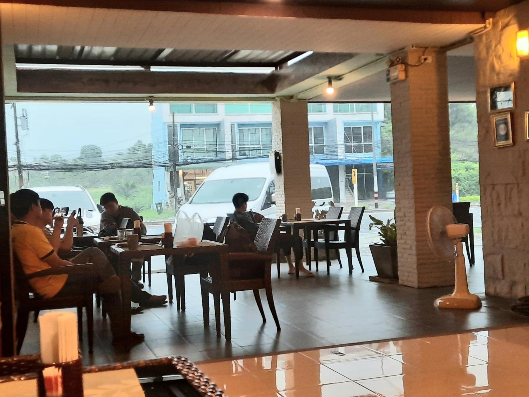 Purimas Resortel Rawai Eksteriør bilde